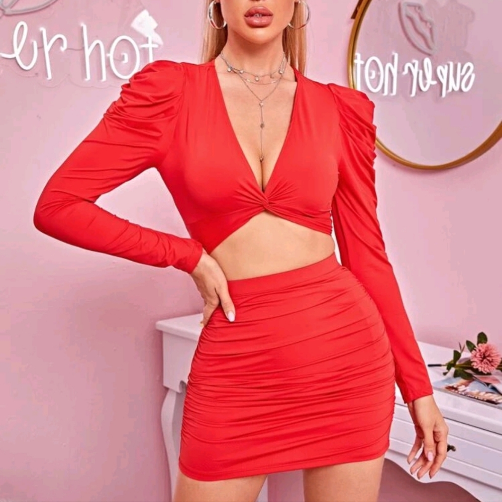 Gigot sleeve and ruched skirt set NEW